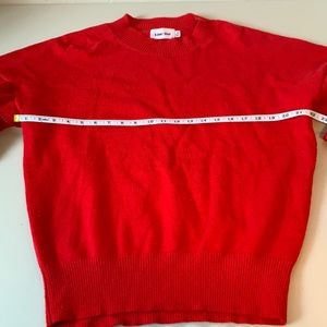 Line & Dot Red crewneck - large (anthro)
